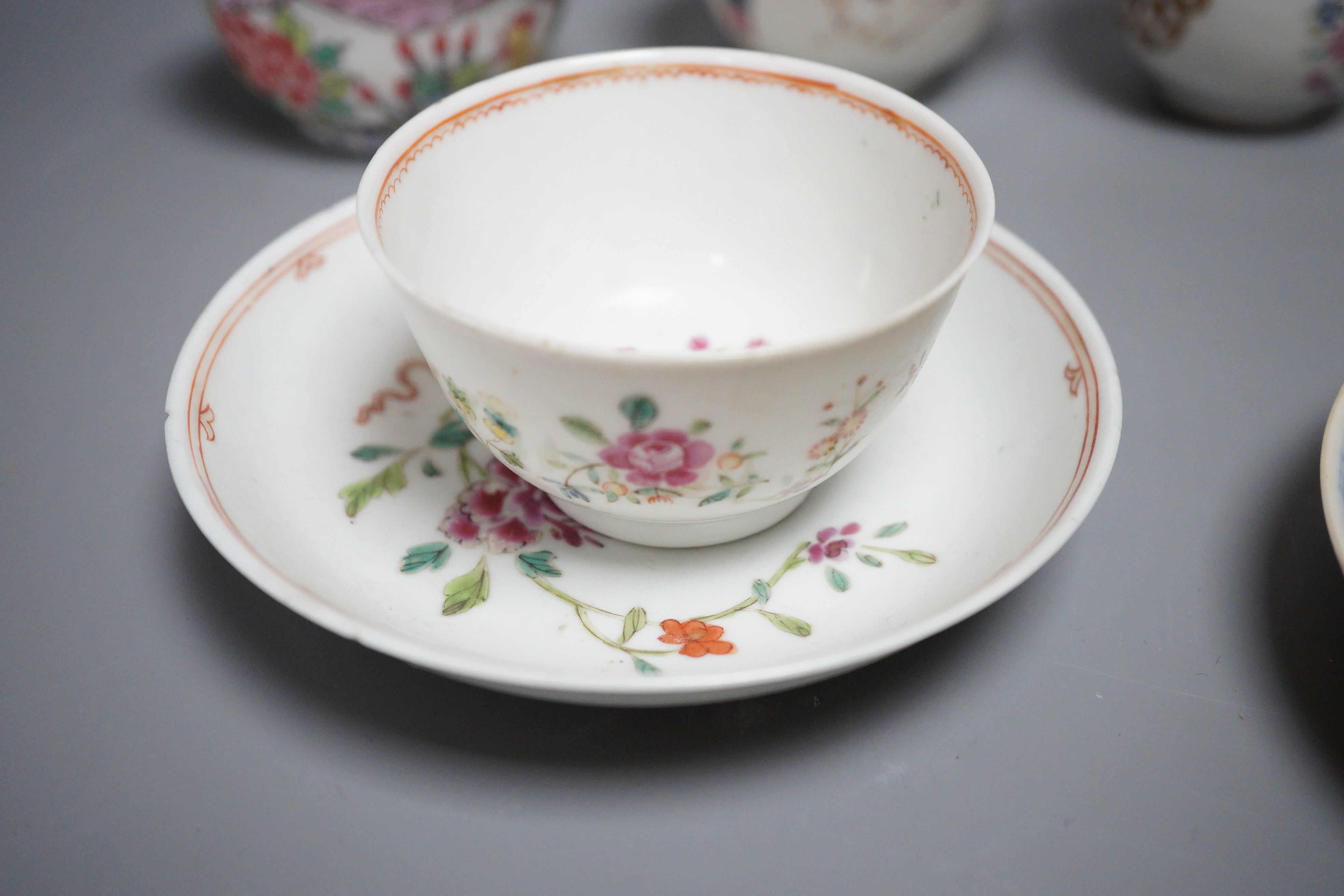 Assorted 18th century Chinese export teabowls, cups and saucers (10)